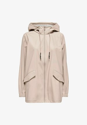 Beige vedenpitävä takki, jossa on vetoketjusulku, säädettävä huppu, joustavat hihansuut ja kaksi etutaskua. Sileä pinta ja rento istuvuus.