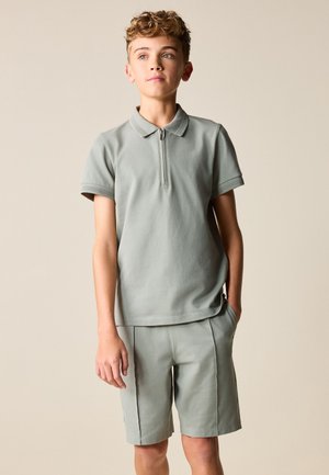 Next REGULAR FIT - SHORT SLEEVE  SET  . - Pantaloni de trening - khaki/green