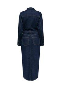 Tummansininen farkkumekko, jossa on pitkät hihat, kaulus, vyölenkit, kaksi takataskua, napilliset hihansuut ja pitkä suora helma.