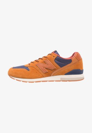 New Balance Sneakers basse - red