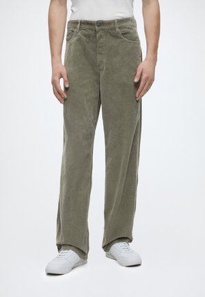 Tommy Jeans, JAIMIE STRAIGHT FIVE-POCKET CORDUROY TROUSERS - Дънки със свободна кройка - rocky mountain