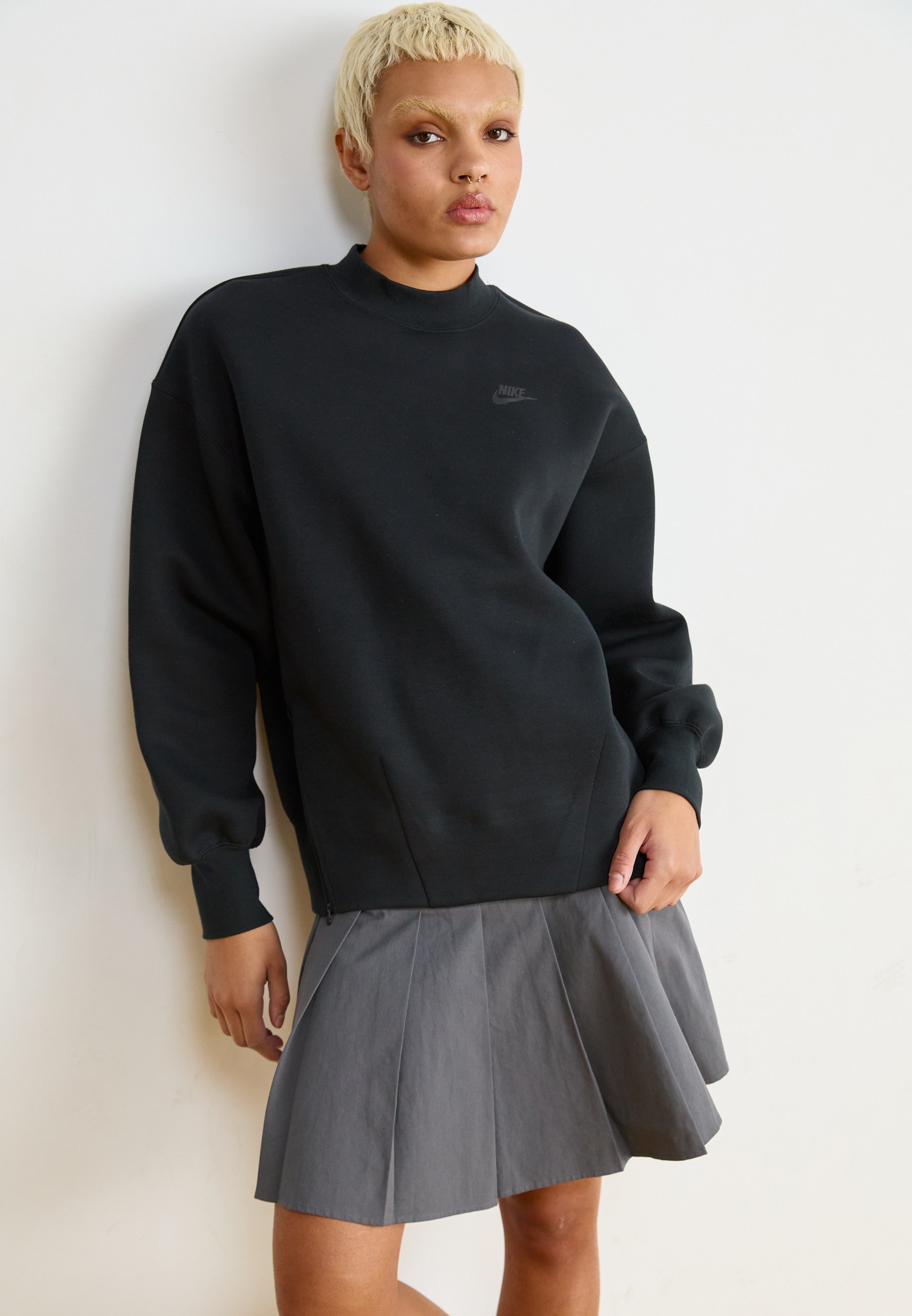 nike sportswear tech fleece crew