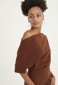 Herita - Sukienka etui