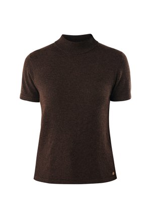 Korte bruine gebreide t-shirt met een hoge hals en korte mouwen, voorzien van een klein rond metalen logo dichtbij de zoom.