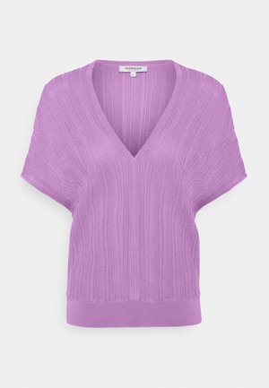 Haut en maille lavande à manches courtes avec col en V et texture côtelée, taille petite.