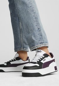 Puma CARINA STREET - Sneakers basse - white/midnight plum/black
