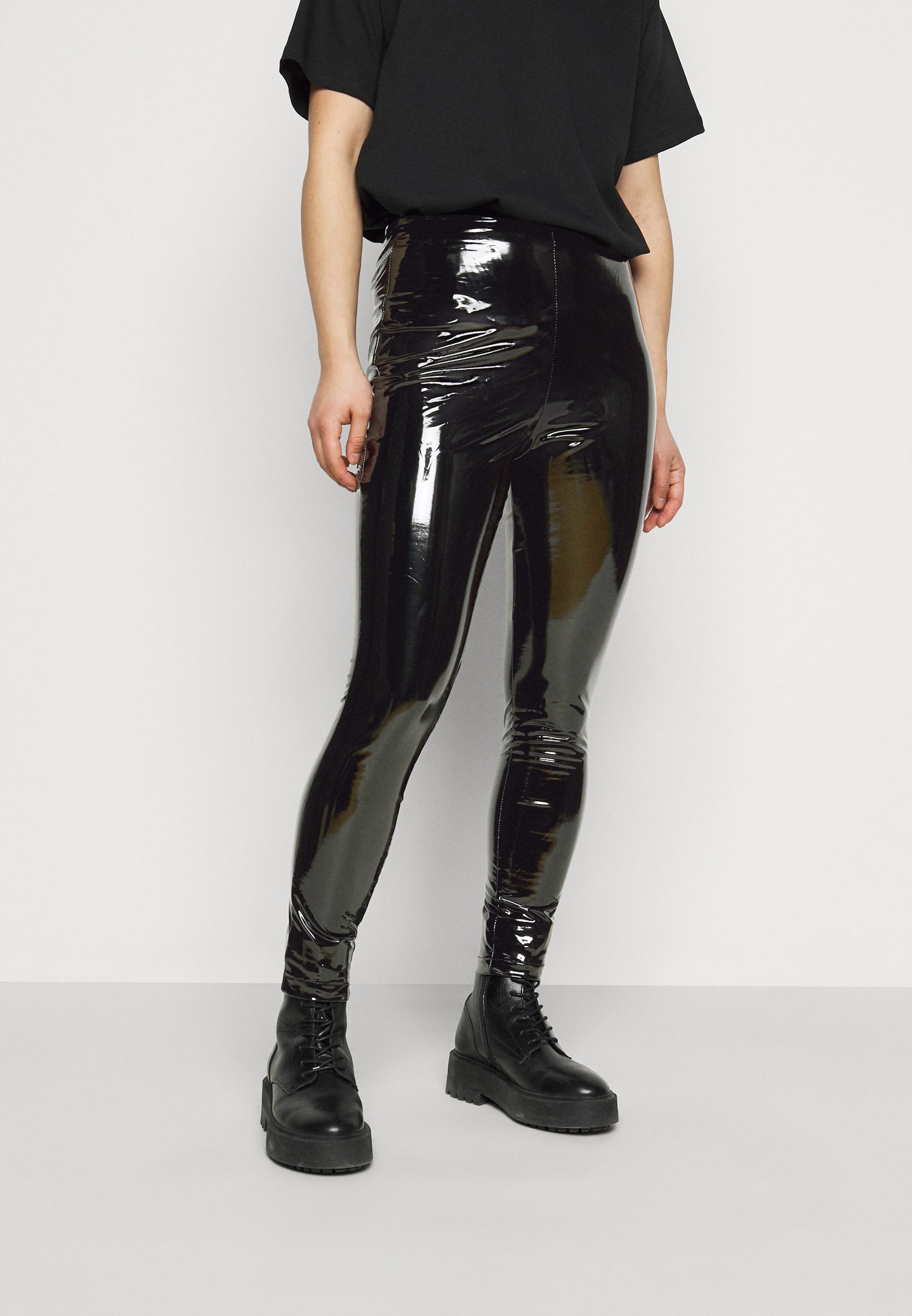 Look Petite Leggings - Trousers - black 