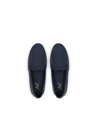 Chaussures slip-on navy en cuir lisse, à bout rond et semelle intérieure perforée. Présente le logo en or sur la semelle intérieure.