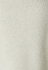 Gina Tricot Neule - gardenia