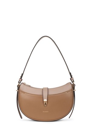 Borsa a tracolla in pelle color testa di moro, con forma curva, tracolla singola, chiusura a linguetta magnetica e dettagli in hardware dorato.