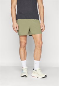 New Balance SPORT ESSENTIALS 5" - Calções desportivos - dark olivine