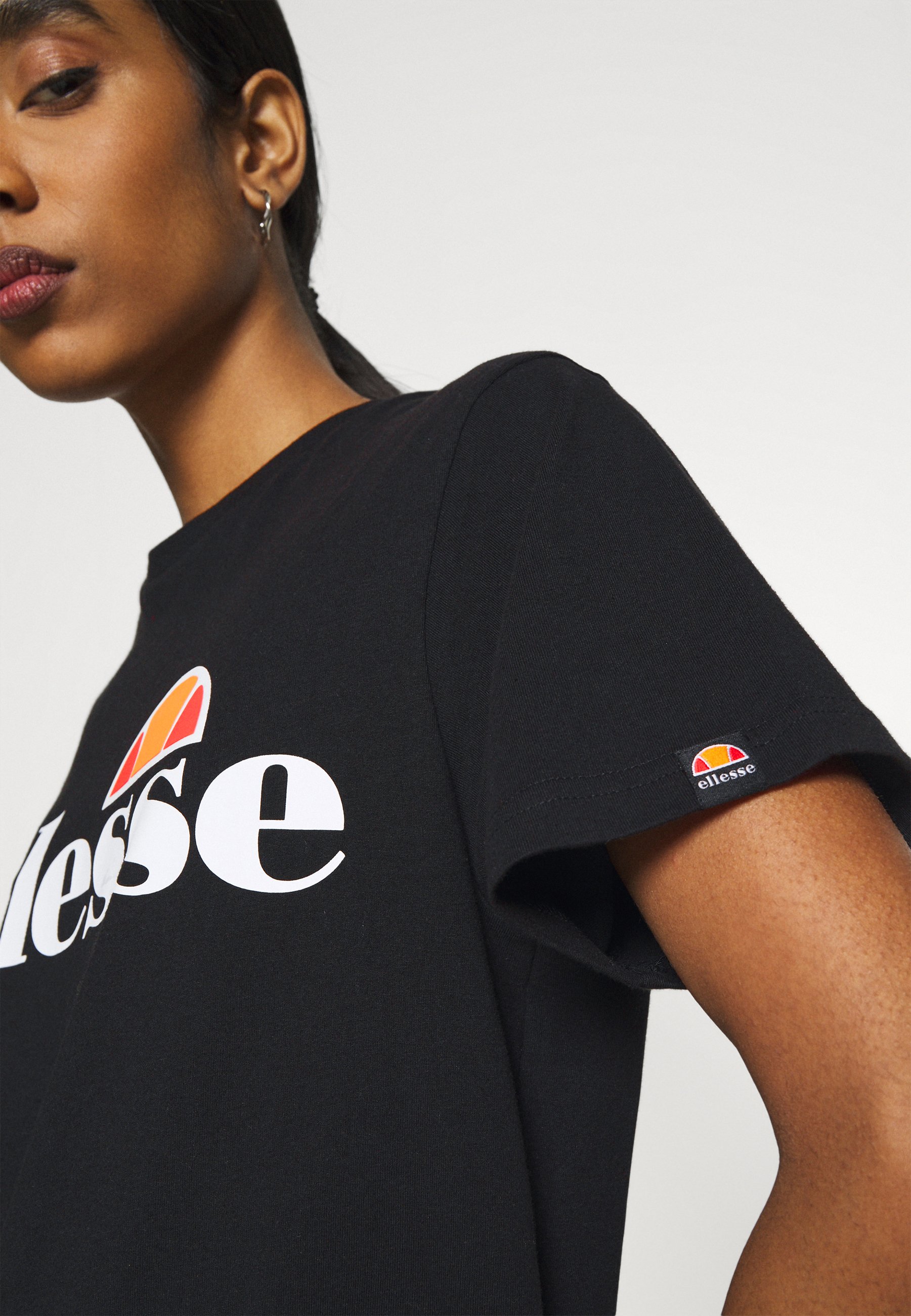 ellesse shirt women's