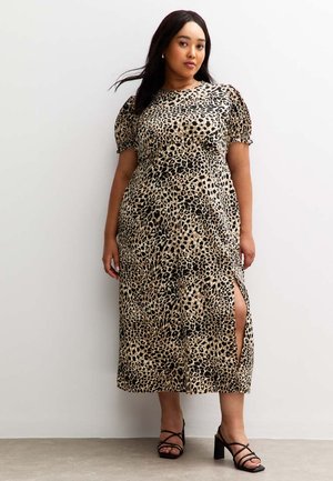 CURVES - Day dress - brown pattern