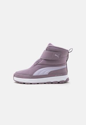 Puma EVOLVE LITE UNISEX - Зимни ботуши - plum jam/lilac crush/white