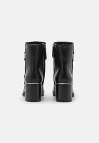 Tommy Hilfiger FEMININE MID BOOTIE - Botines - black
