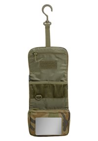 Zelená maskáčová toaletná taška s háčikom. Obsahuje vrecko na zips, sieťovanú priehradku a reflexné zrkadlo v dolnej časti.