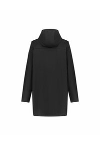Cappotto impermeabile lungo e nero con cappuccio, caratterizzato da un design minimalista con taglio dritto, aperture posteriori e senza chiusure o decorazioni visibili.