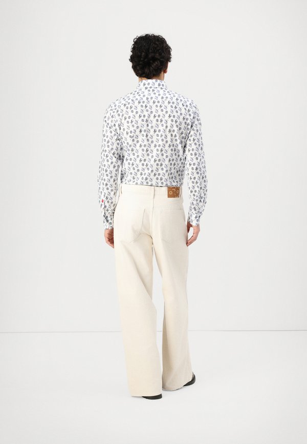 MARI LOOSE UNISEX - Loose Jeans - natural4