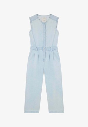 Lichtblauwe spijkeroverall met een knoopsluiting aan de voorkant, mouwloos ontwerp, wijde pijpen en geplooide details bij de taille. Glimmende hardware accenten.