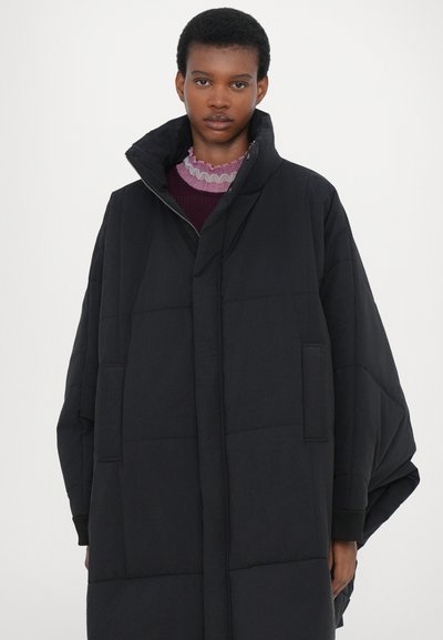 Henrik Vibskov DUVET - Ziemas mētelis - black