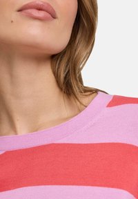 FALKE BASIC APPAREL CREW NECK - Maglione - burnt sien