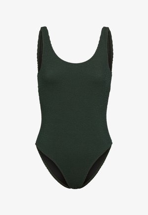 Donkergroene, gestructureerde eendelige badpak met brede schouderbanden en een ronde halslijn, getoond tegen een witte achtergrond.