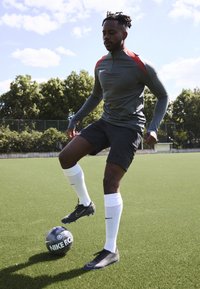 Nike Performance STRIKE DRILL TOP - Langarmshirt - iron grey/dragon red/white