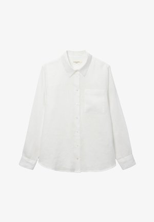 Chemise blanche à manches longues avec col et une poche poitrine unique, présentée sur un fond blanc uni.
