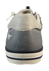 Mustang Baskets basses - sky