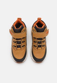 Geox Stivaletti stringati - dark yellow