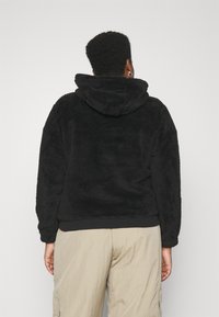ONLY Carmakoma CONTACT SHERPA JACKET  - Bomber tipa jaka - black