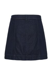 Tumši zilu džinsu svārku. Izcelts pieguļošs josta, taisna griezuma un smalkas izšūšanas detaļas. Materiāls ar gludu tekstūru.