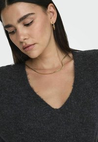 JDY JDYELANORA V-NECK NOOS - Džemperkleita - night sky