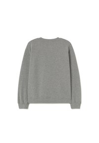 Sudadera gris con mangas largas, escote redondo, puños y dobladillo acanalados. Fabricada con un tejido suave, que presenta una textura lisa y un diseño sencillo.