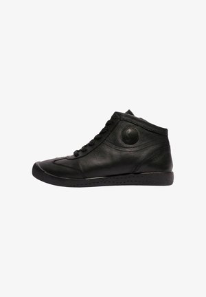 Sort mid-top læder sneaker med snørebånd og rundt logo på siden, med en tekstureret gummisål og minimalistisk design.
