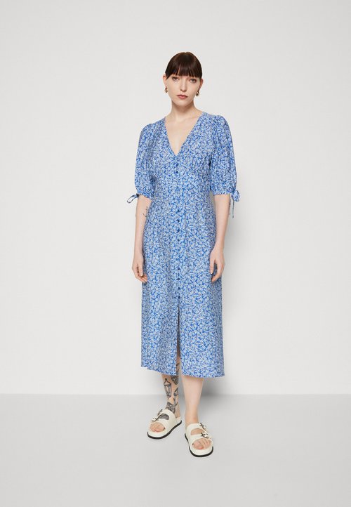 Esme – Fließendes Kleid mit Druckdesign
