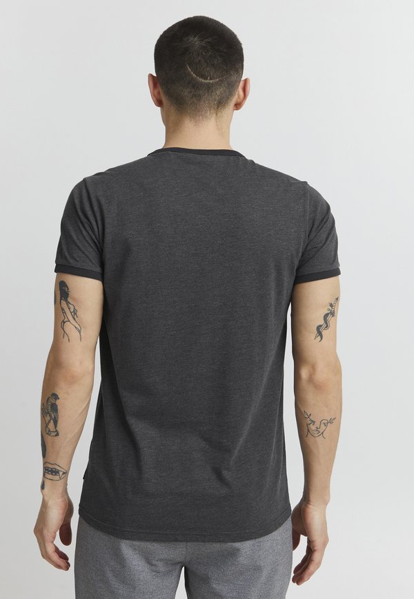 PRG√∂RAN - Basic T-shirt - forg ir m4