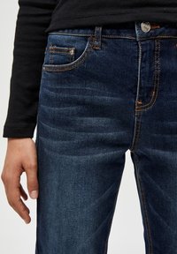 Desires DELUCKY NEW JEANS - Vaqueros slim fit - mid blue denim