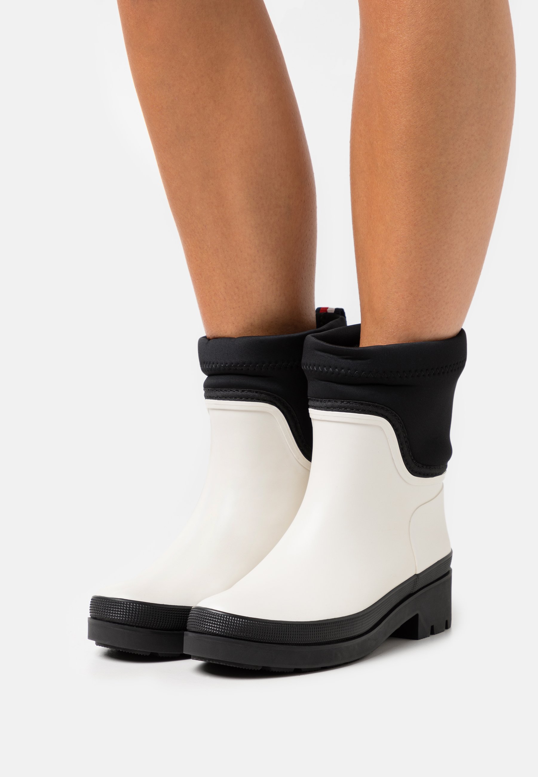 Tommy Hilfiger CHELSEA - Botas de agua - ecru/crema - Zalando.es