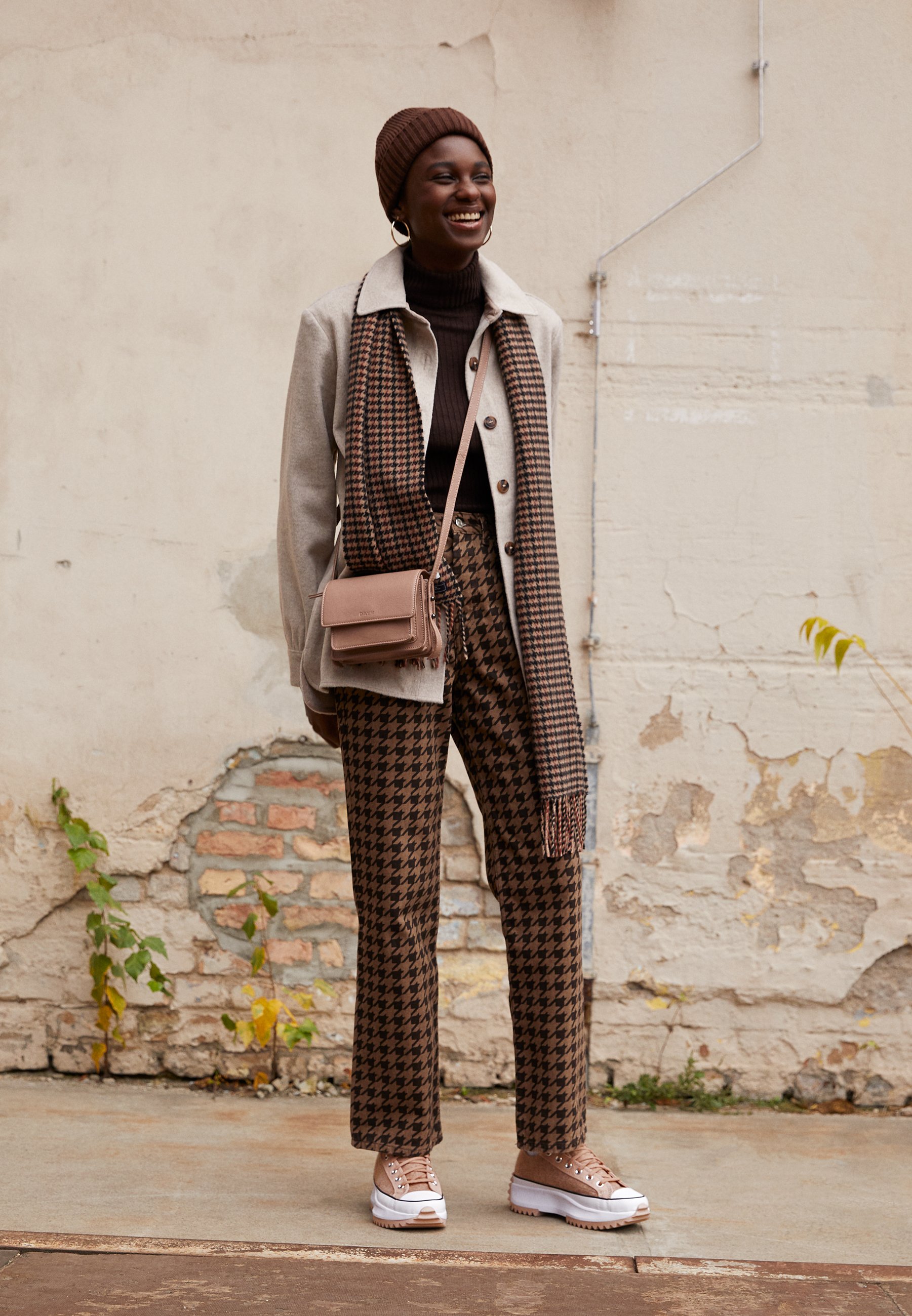 Converse RUN STAR HIKE - Baskets basses - salt pink/black/white/rose clair  - ZALANDO.FR