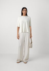 DRYKORN LILANI - T-paita - beige