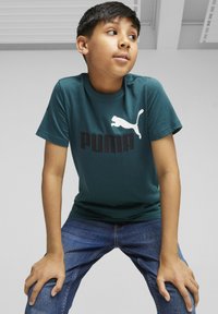 Puma COL LOGO TEE - Camiseta estampada - malachite