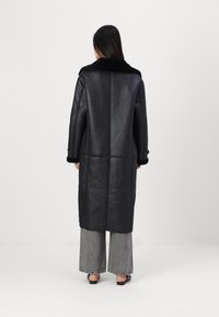 VILA VIMELLA LONG COAT - Talvemantel - black