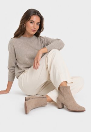 Salinyang, SALINYANG DAMEN STIEFELETTEN STIEFELETTEN - Enkelkaarsjes - beige