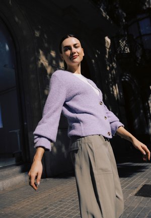 b.young BYOMEA - Strickjacke - english lavender melange