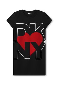 T-shirt en coton noir avec des lettres en contour blanc "DKNY" et un cœur rouge, à manches courtes et col rond. Texture lisse.