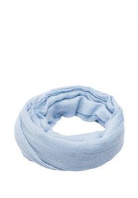 Jasnoniebieski, miękki szalik z tkaniny, ułożony w okrągły kształt. Teksturowany za pomocą warstwowanych fałd, tworzących swobodny, lekki wygląd. Idealny do wszechstronnego stylizowania.