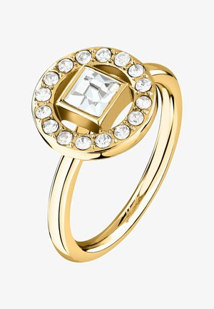 Bague en or avec une pierre précieuse centrale claire taillée en carré, entourée d'un cercle de petites pierres rondes claires.