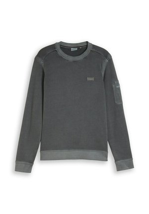 Sweat-shirt à manches longues gris foncé avec col rond, poignets et ourlet côtelés, et une petite poche rectangulaire sur la poitrine et sur la manche.