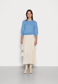 Part Two GABI - Camisola - della robbia blue